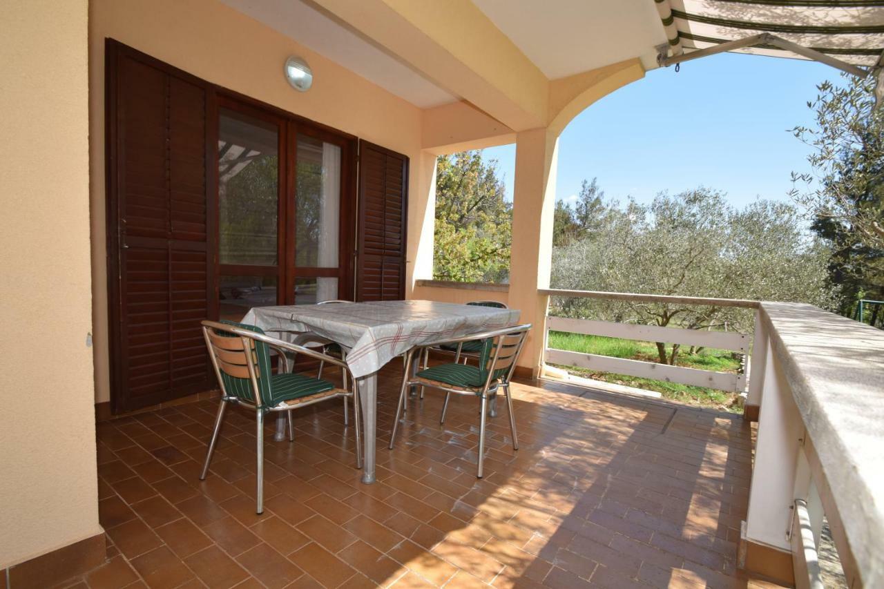 Apartments Ivan Starigrad Paklenica Exterior photo