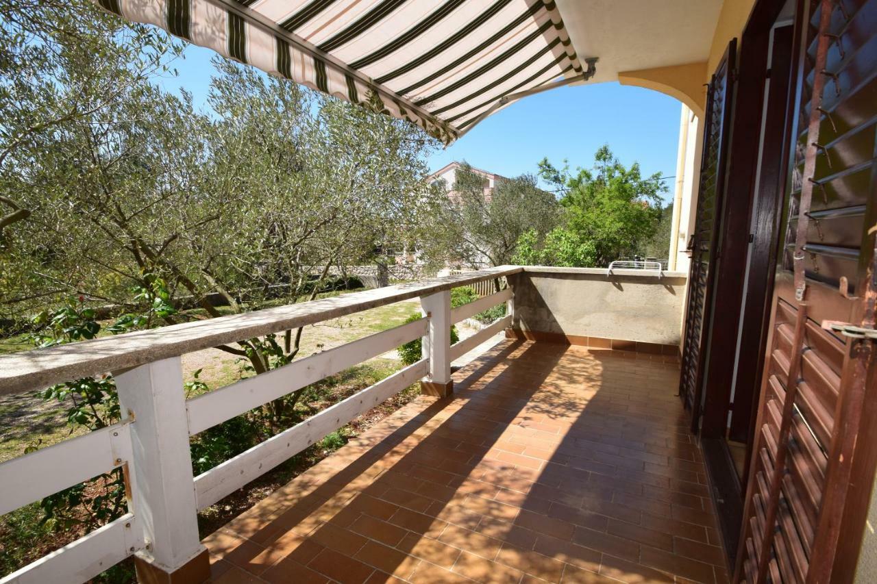 Apartments Ivan Starigrad Paklenica Exterior photo
